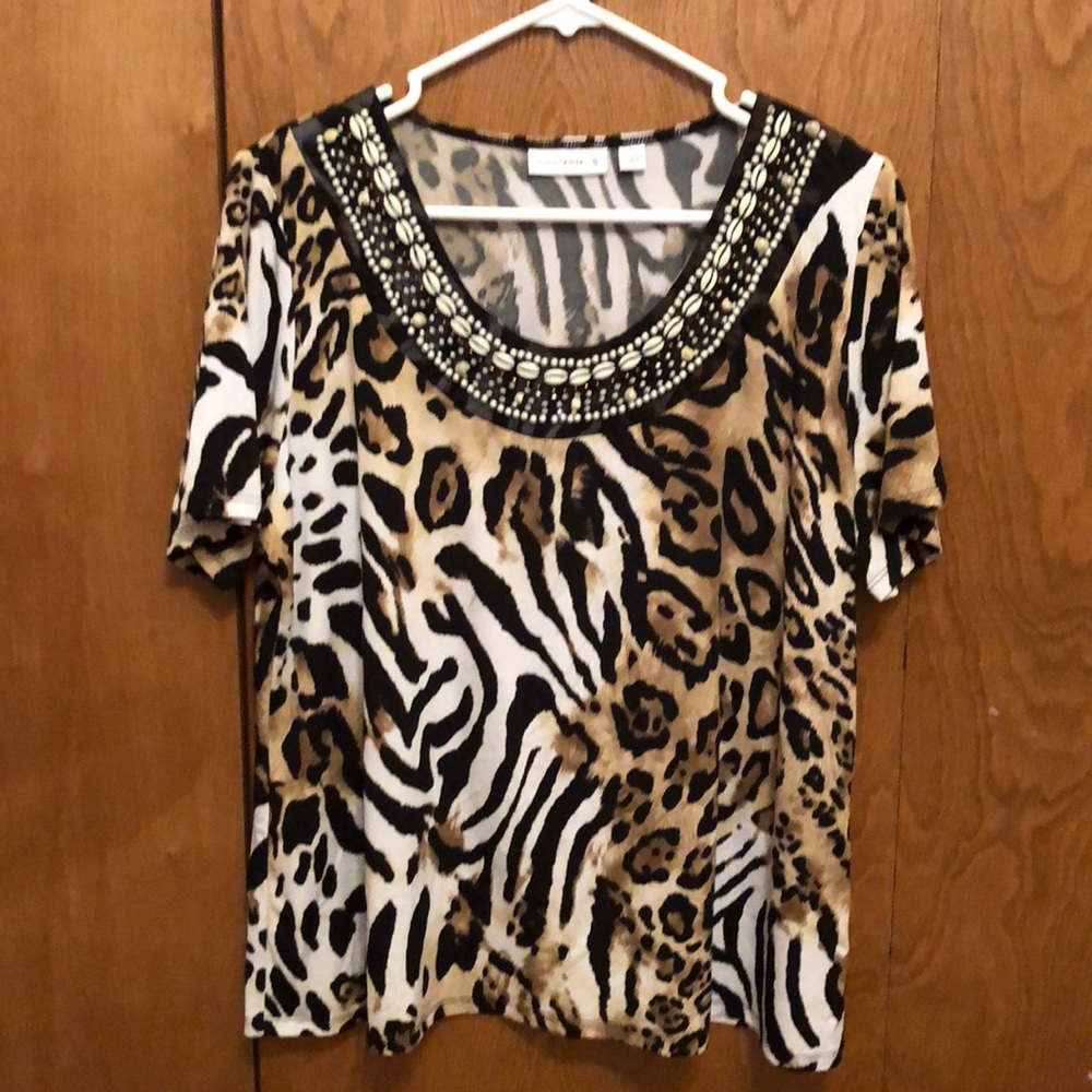 Susan Graver zebra/cheetah print t-shirt, L